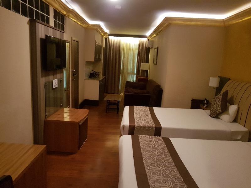 Monarch Hotel Аддис-Абеба Экстерьер фото
